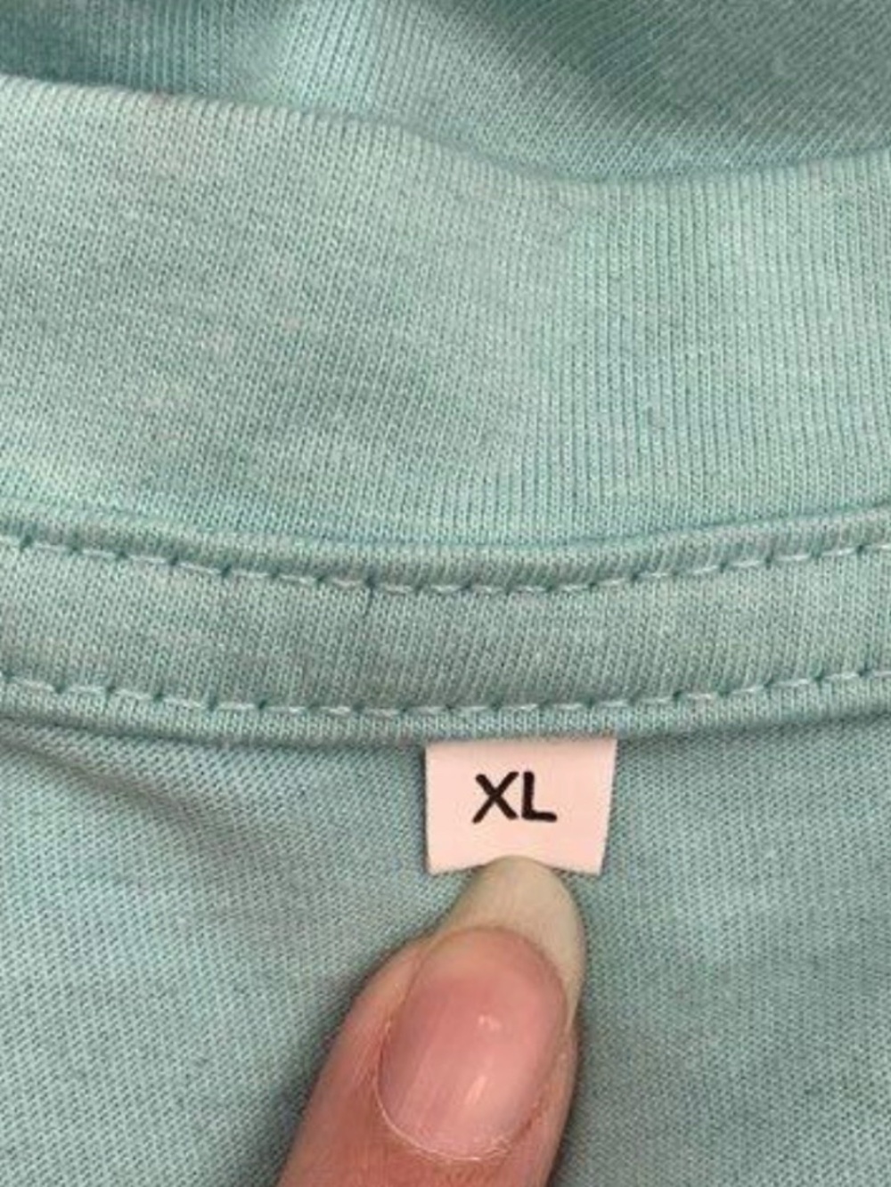 Tiffany & Co XL t-shirt, EUC - Picture 3 of 3